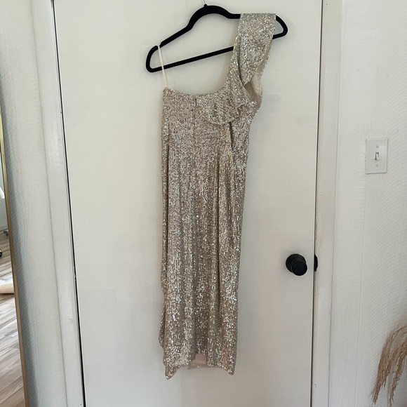 NWT Aiden Mattox champagne sequin one shoulder ruffle dress - Picture 6 of 8